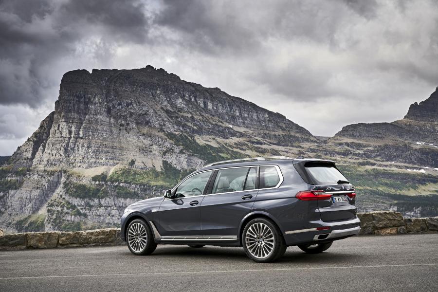  BMW X7 xDrive40i (G07) 2017 года  (WW) (фото 21 из 101)